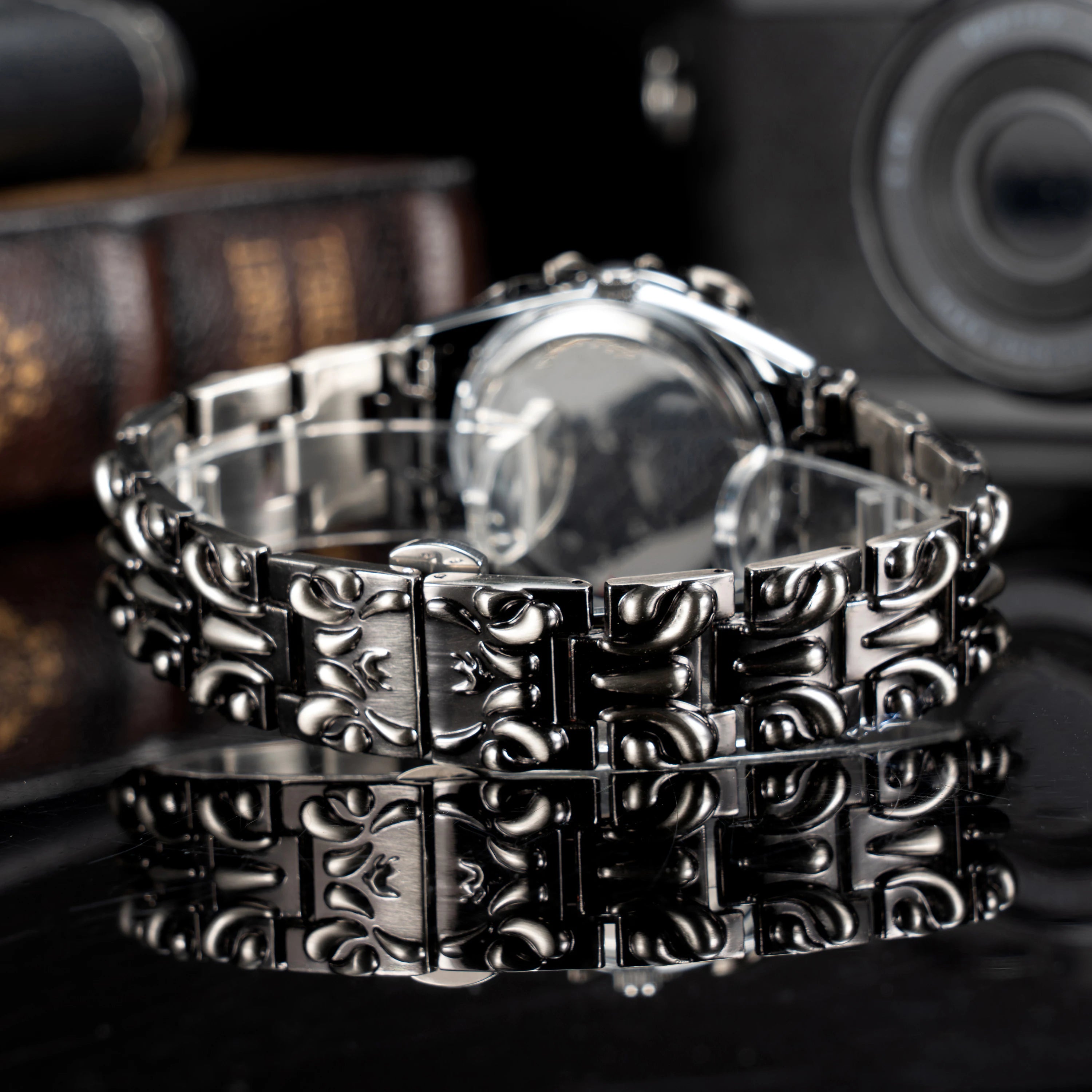 Luxury y2k Fashion Spiked Watch Alabaster Cool Street Style Demon Claw Shape Dial Unique Design Men Quartz Watch reloj hombre