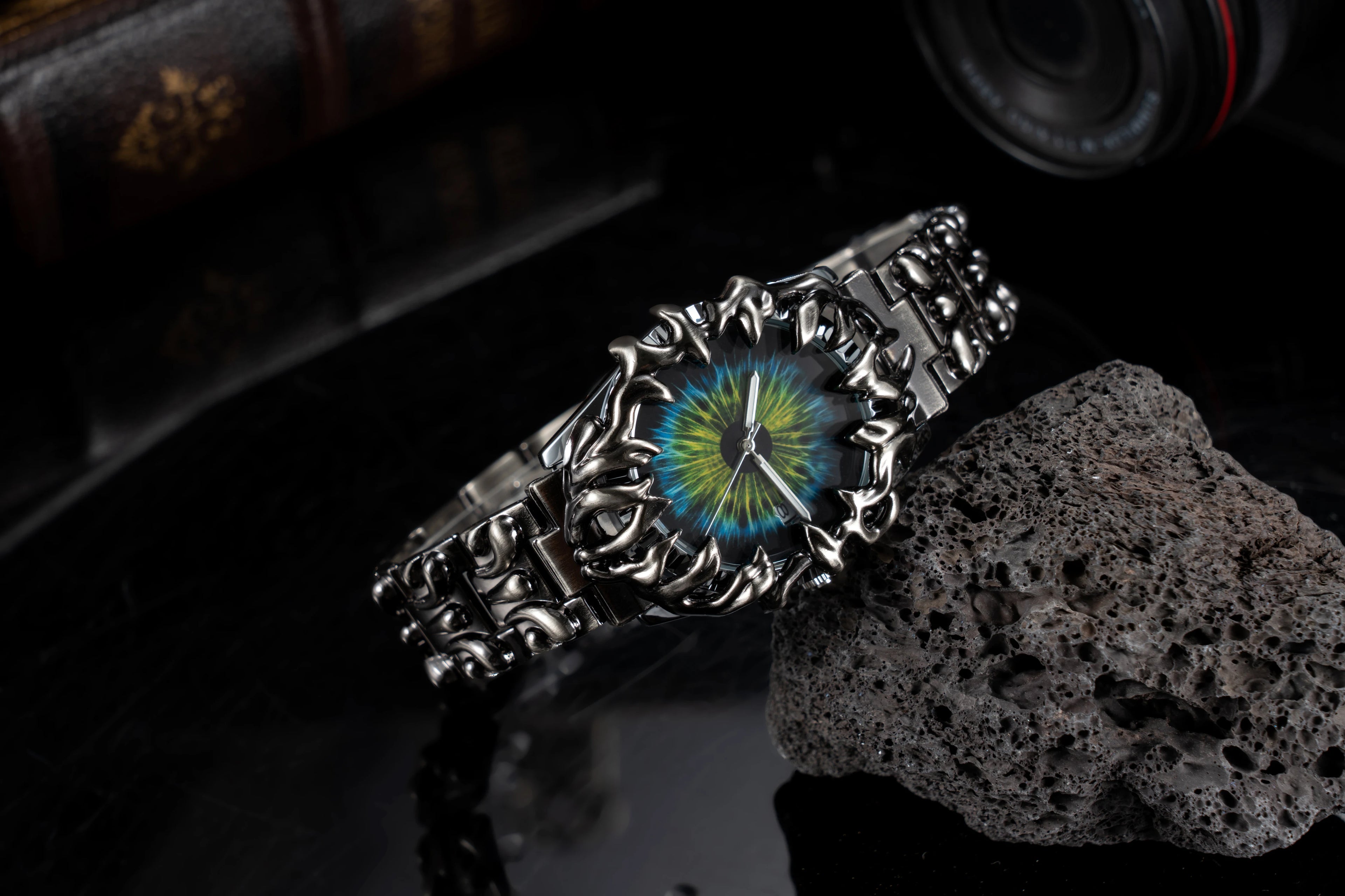 Luxury y2k Fashion Spiked Watch Alabaster Cool Street Style Demon Claw Shape Dial Unique Design Men Quartz Watch reloj hombre