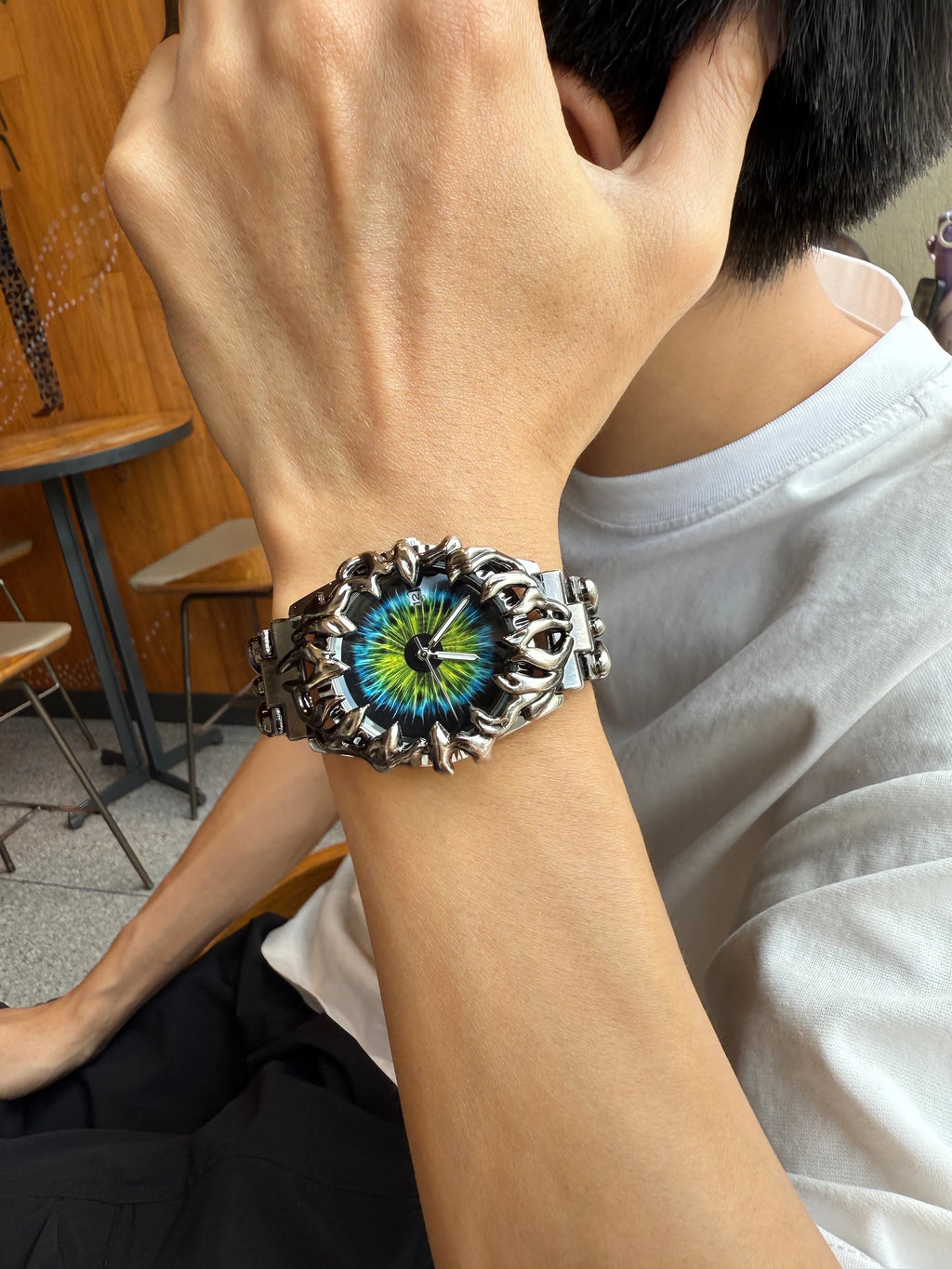 Luxury y2k Fashion Spiked Watch Alabaster Cool Street Style Demon Claw Shape Dial Unique Design Men Quartz Watch reloj hombre