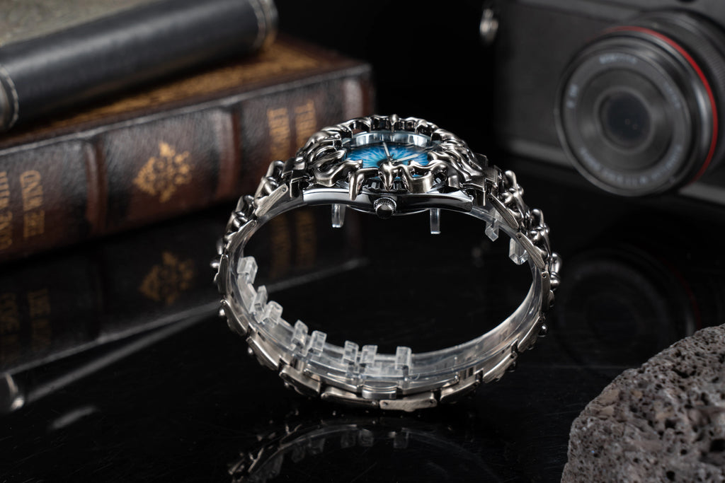 Luxury y2k Fashion Spiked Watch Alabaster Cool Street Style Demon Claw Shape Dial Unique Design Men Quartz Watch reloj hombre