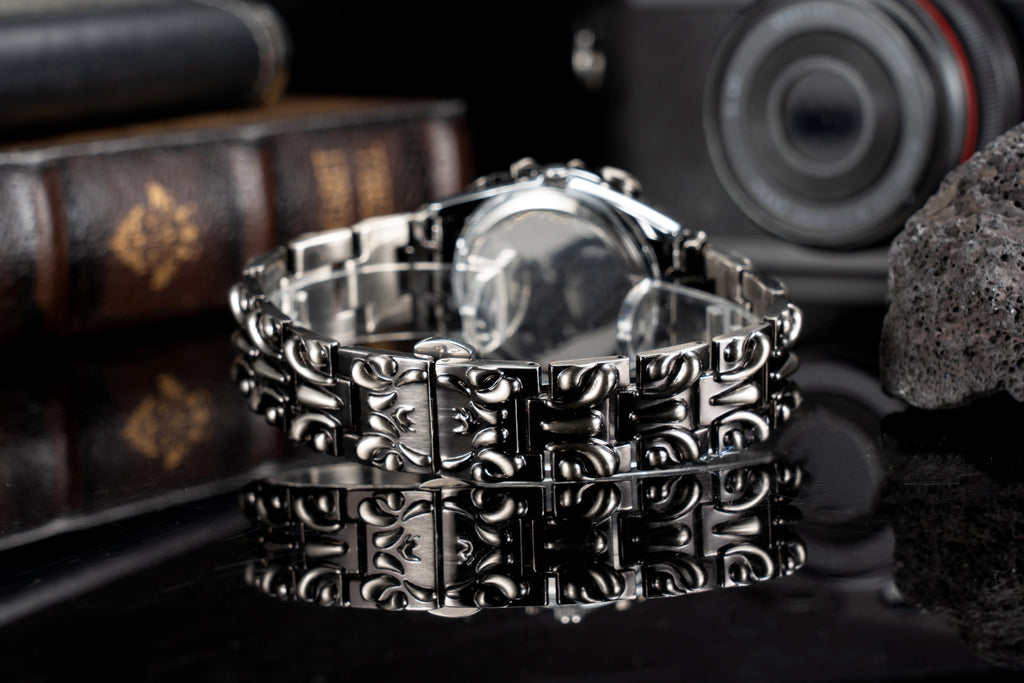 Luxury y2k Fashion Spiked Watch Alabaster Cool Street Style Demon Claw Shape Dial Unique Design Men Quartz Watch reloj hombre