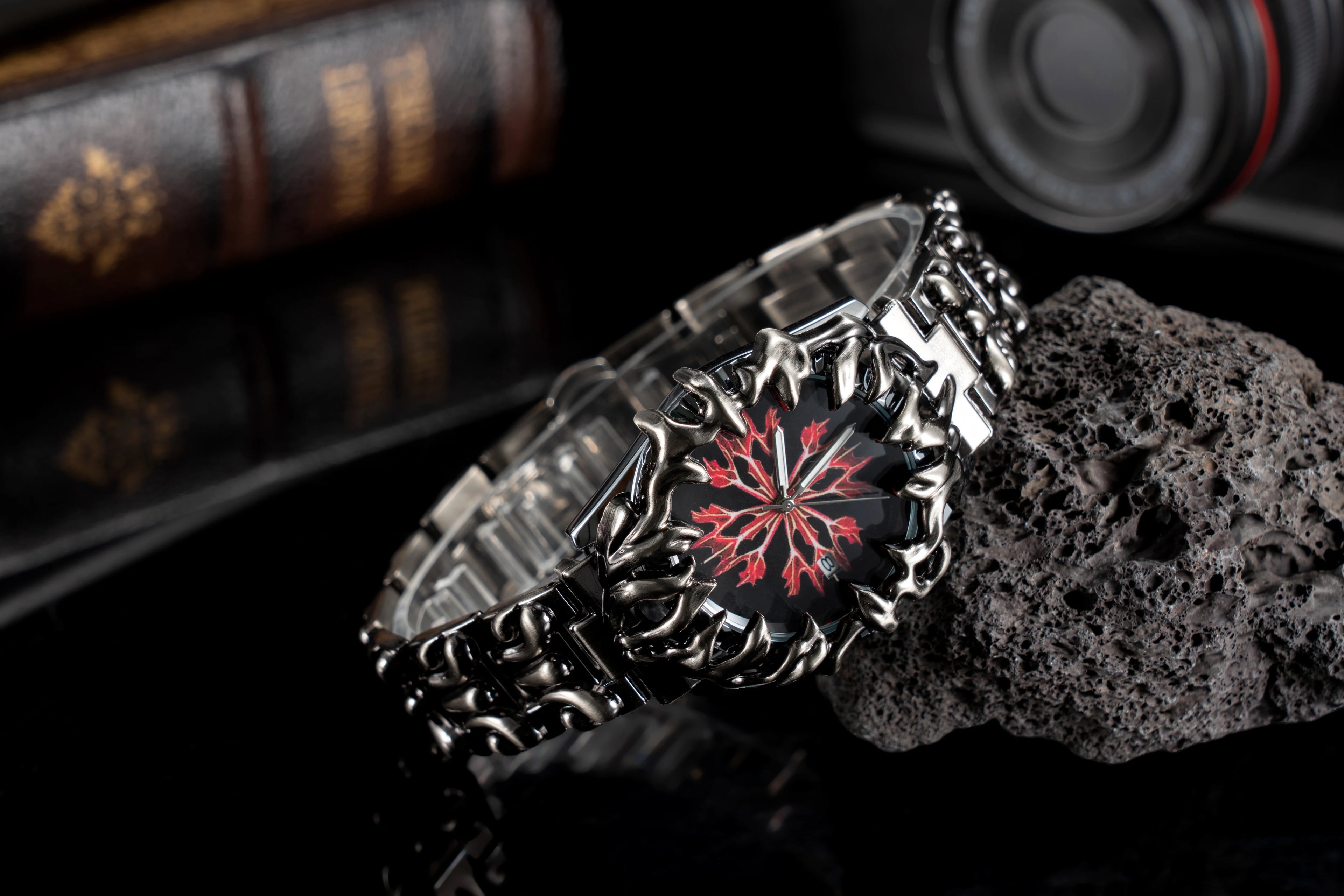 Luxury y2k Fashion Spiked Watch Alabaster Cool Street Style Demon Claw Shape Dial Unique Design Men Quartz Watch reloj hombre